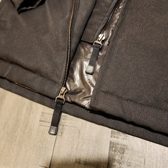 Tumi Heavy-Duty All-Weather Jacket - Picture 9 of 15